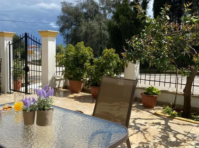 Casa Di Elena Petrití
